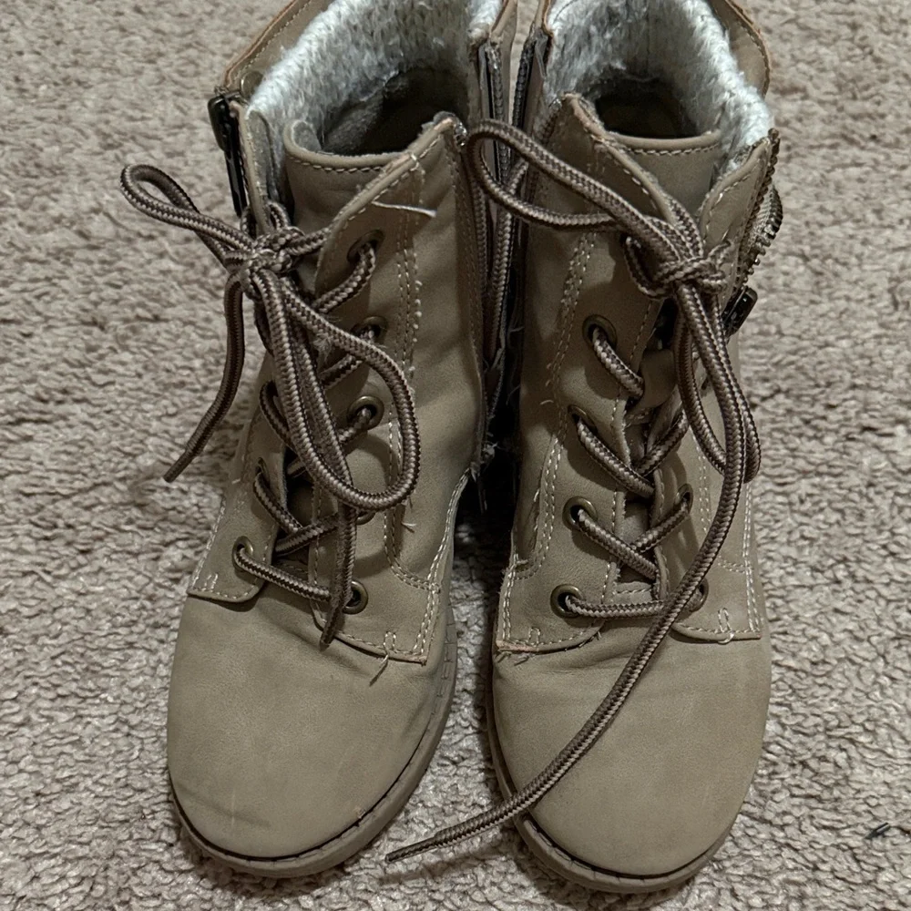 Girls' Tan Lace-Up Ankle Boots with Knit Collar